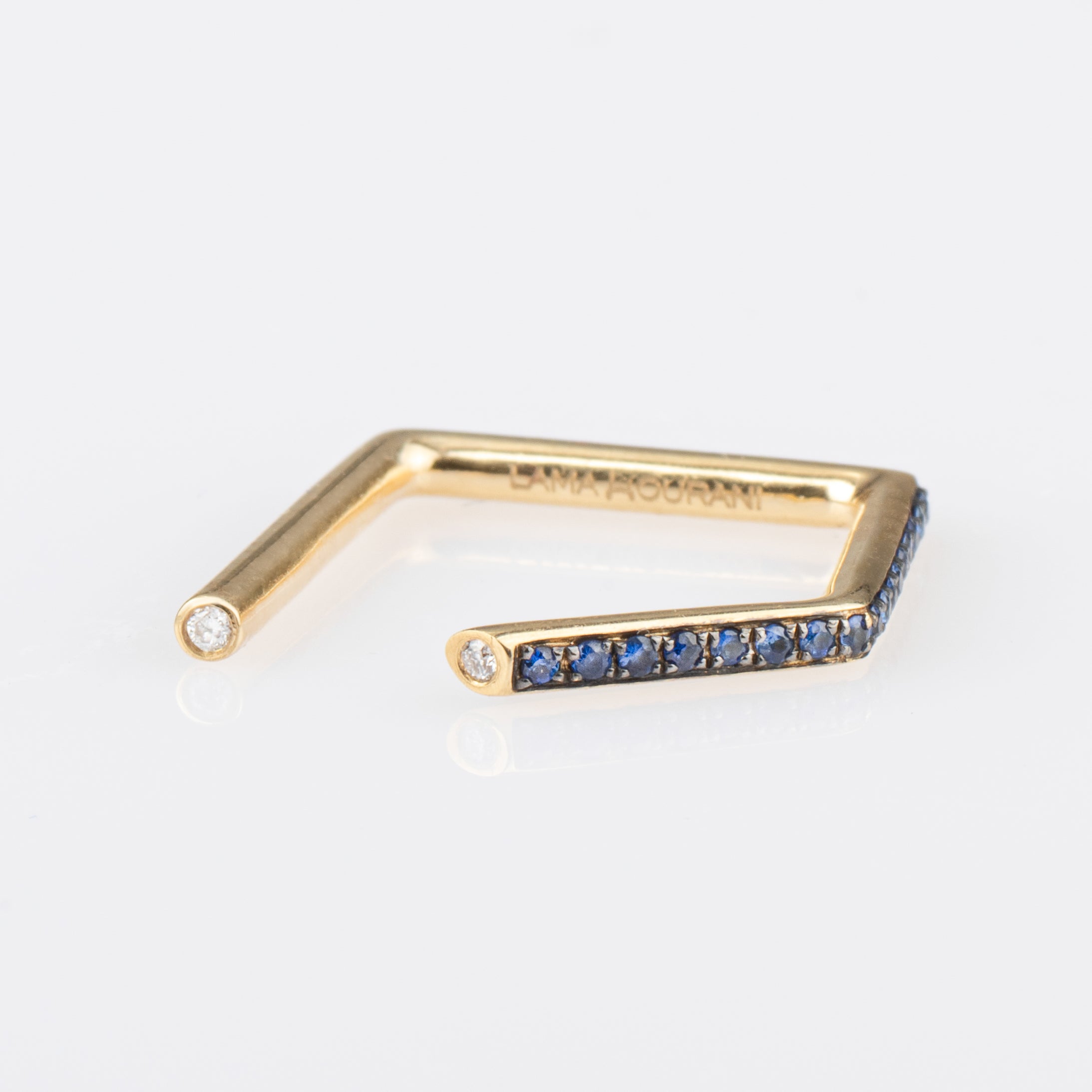 Magnetic Sapphire Ring