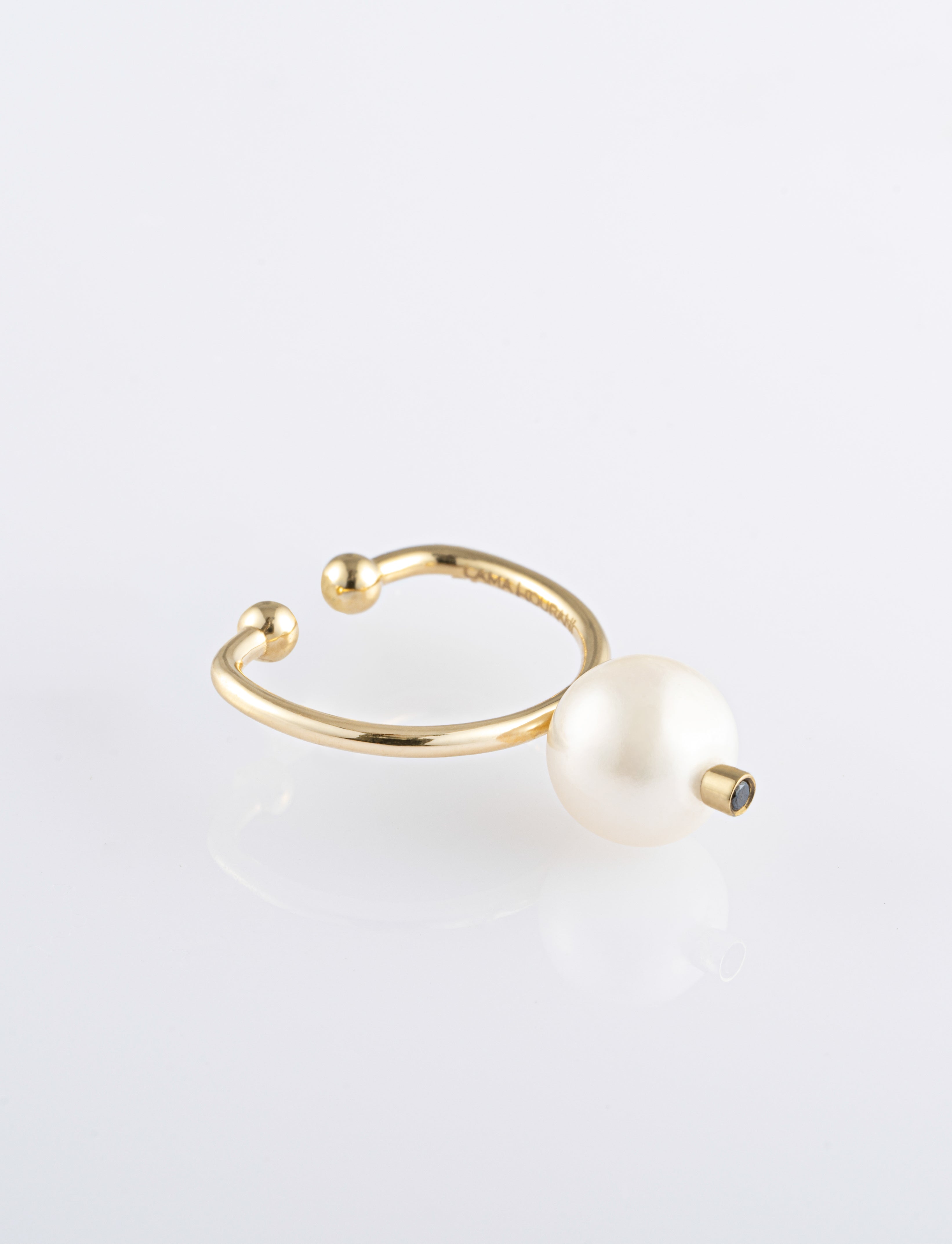 Precious Pearl Earcuff