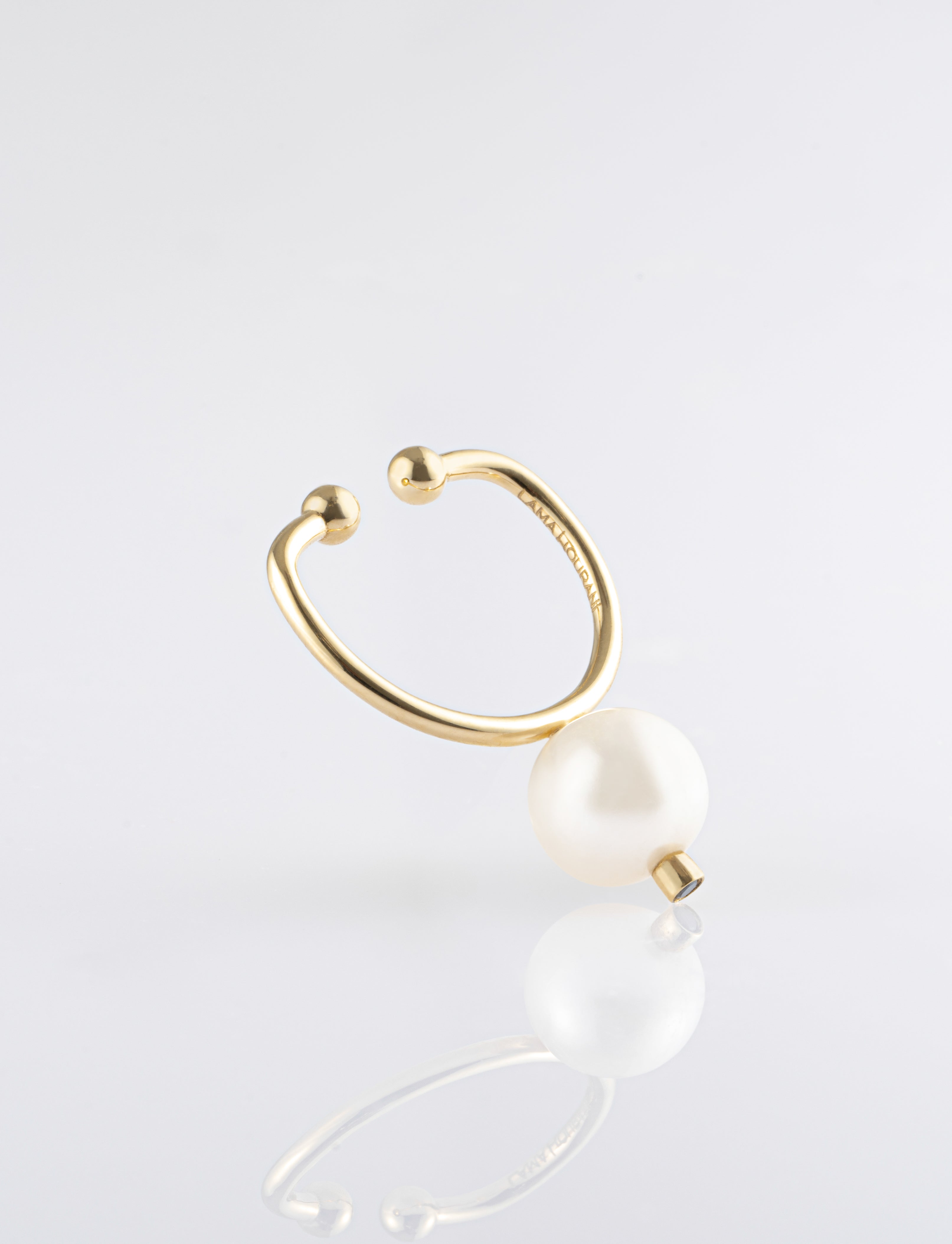 Precious Pearl Earcuff