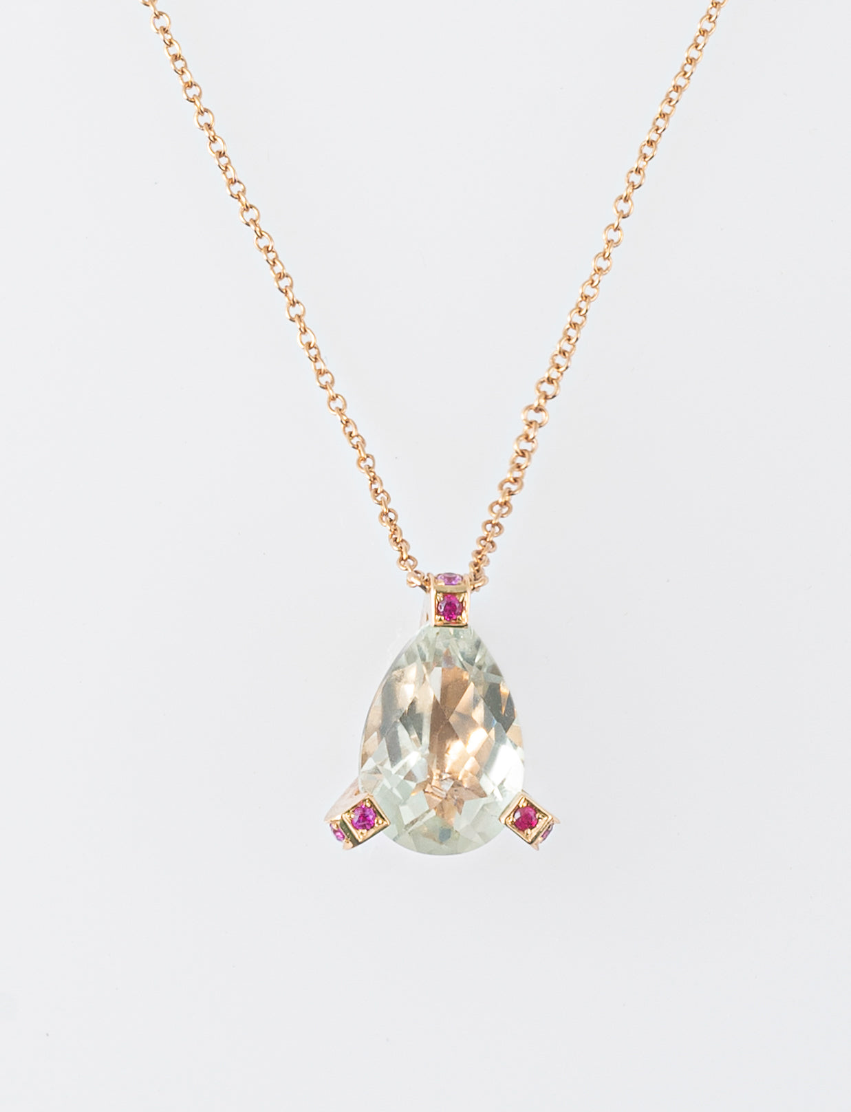 Gota Pendant