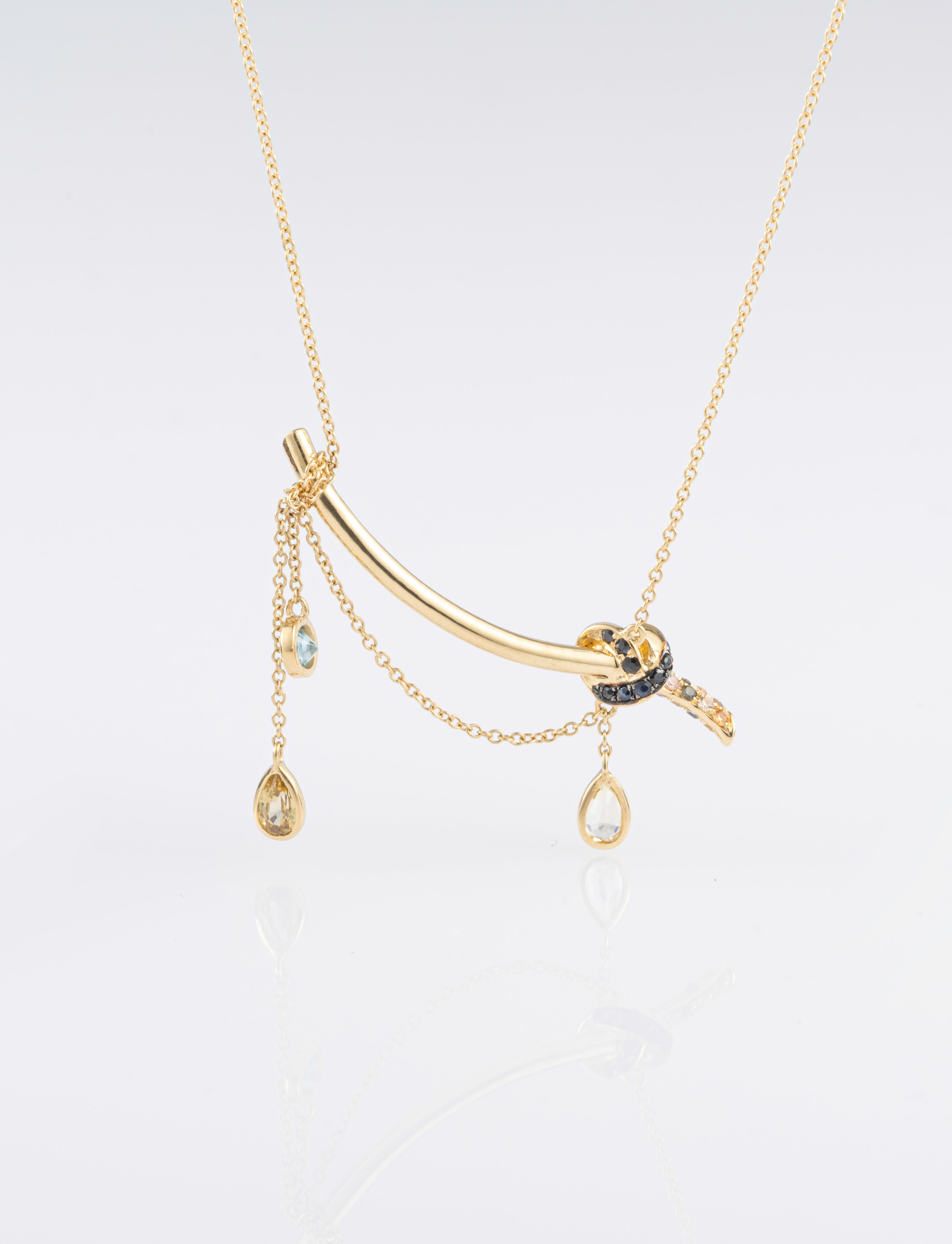Vida Necklace