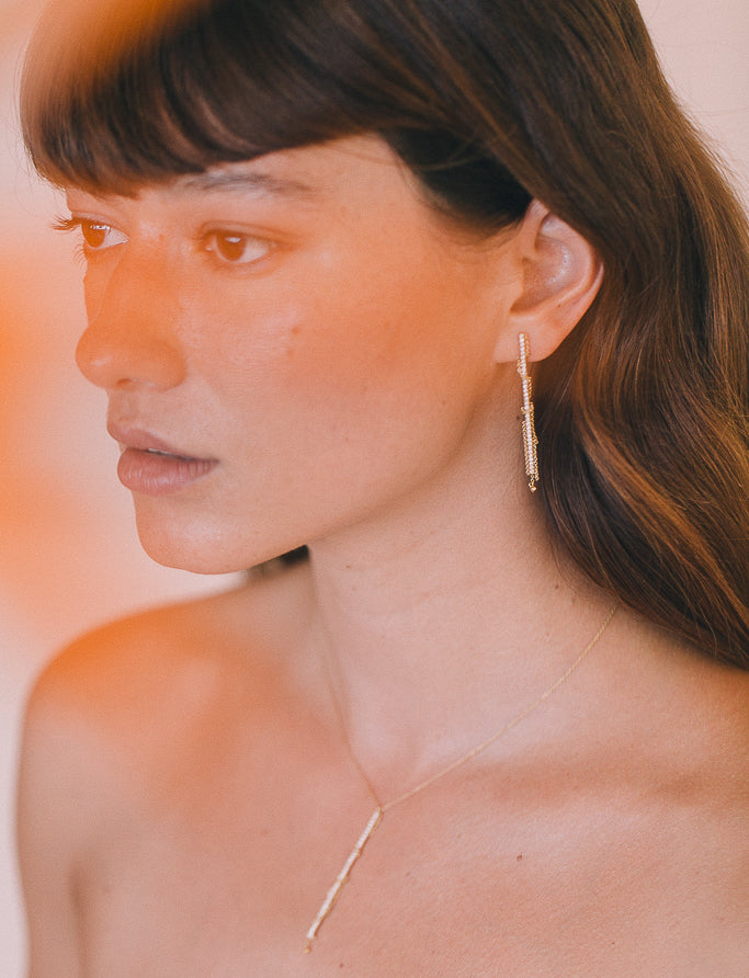 Drip in White Single Earring