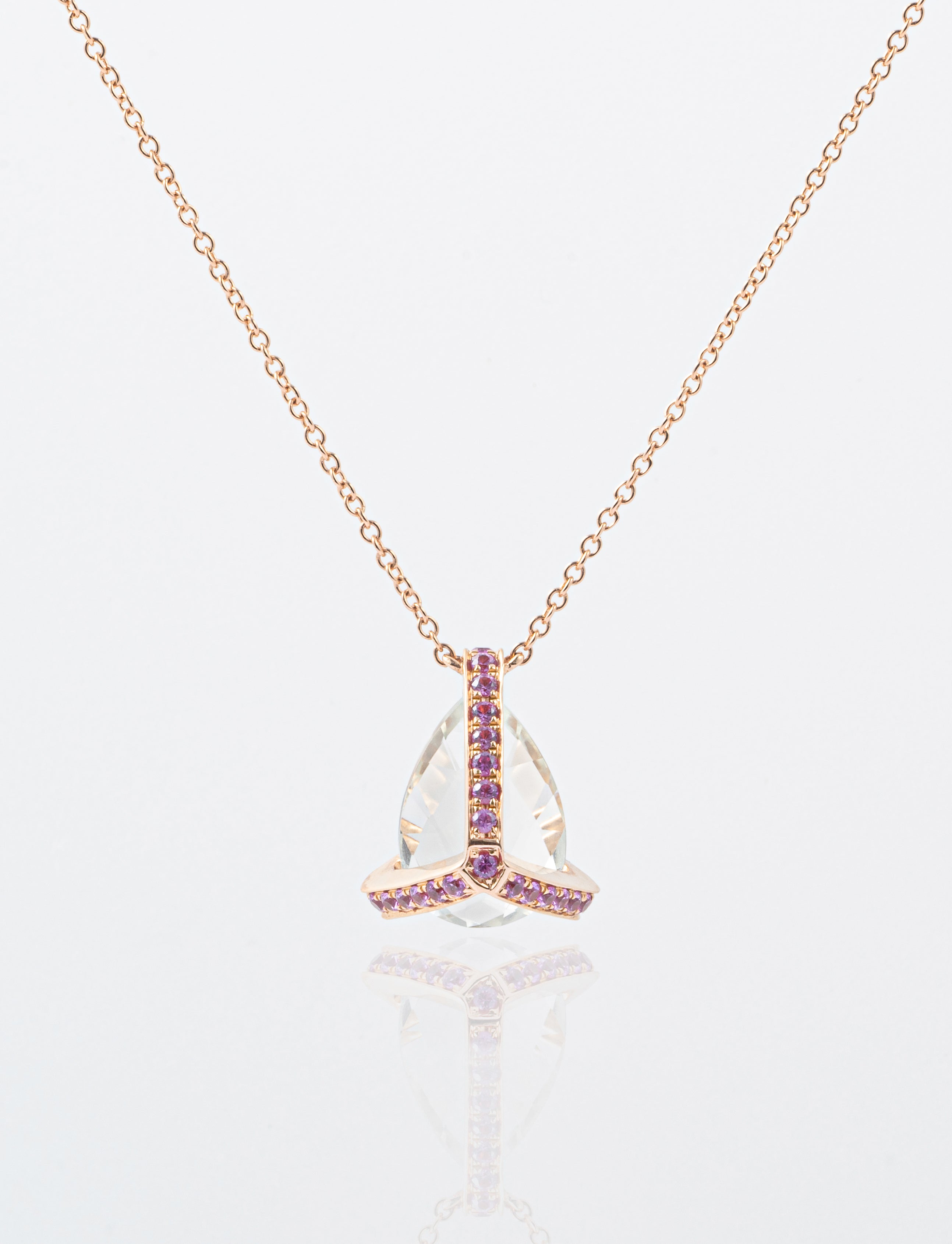 Gota Pendant