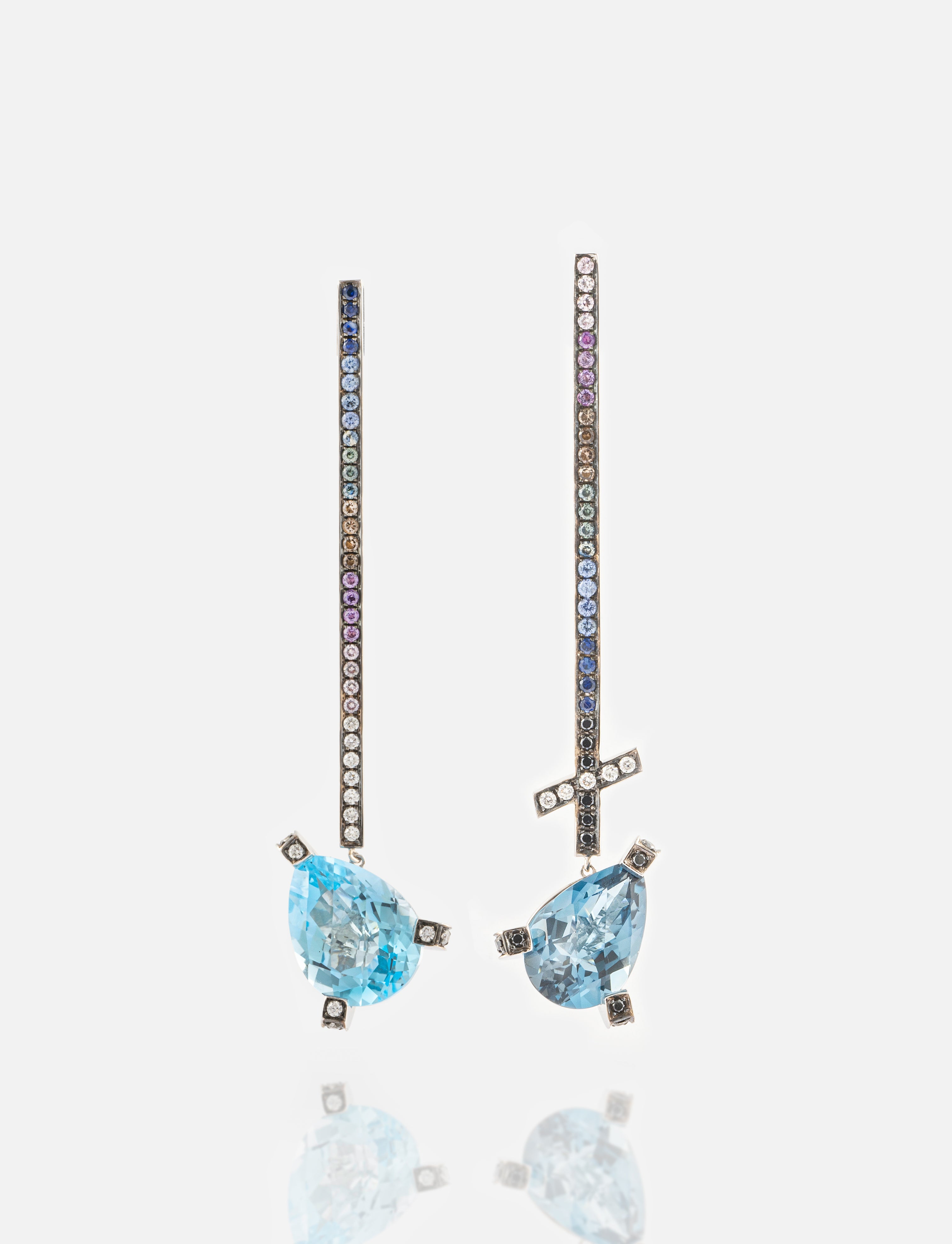 Ocean Embraced Single Earring-Right