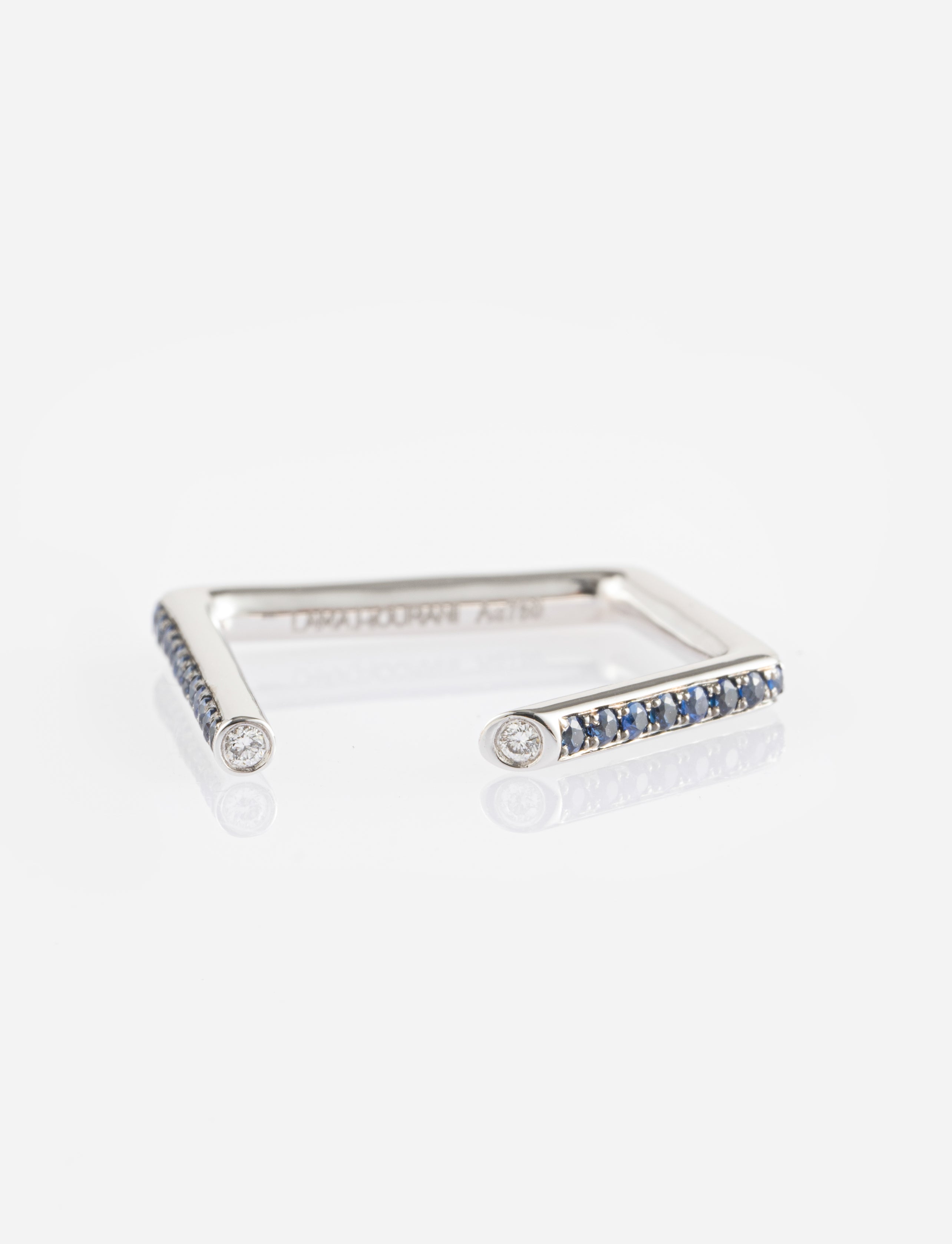 Magenet Sapphire Ring