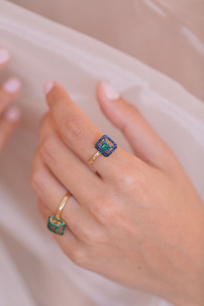 Green Formation Side Rock Ring