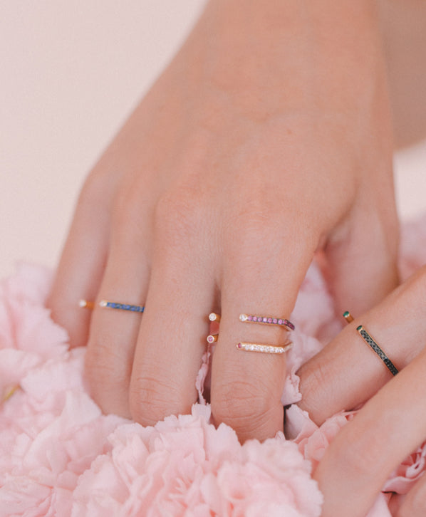 Magnetic Sapphire Ring